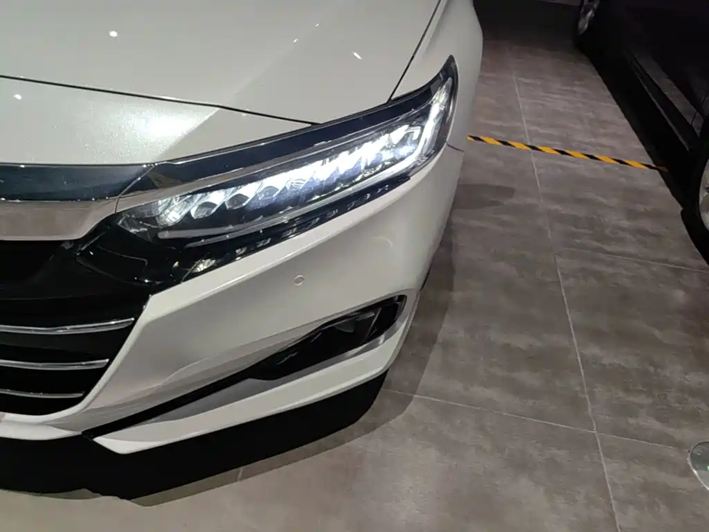 Honda Accord — миниатюра 24