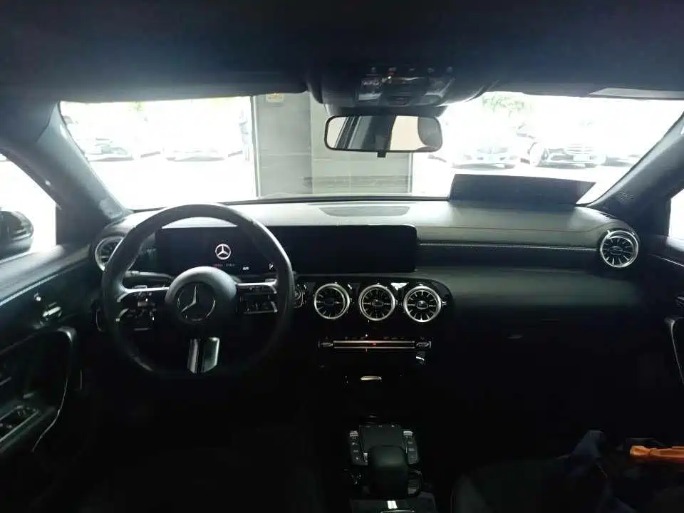 Mercedes-Benz A-Class — миниатюра 3