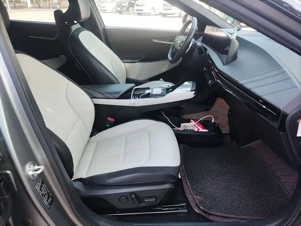 Kia EV6 — миниатюра 25