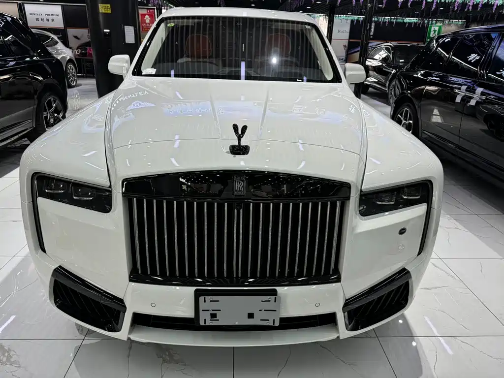 Rolls-Royce Cullinan 2026 Black Badge