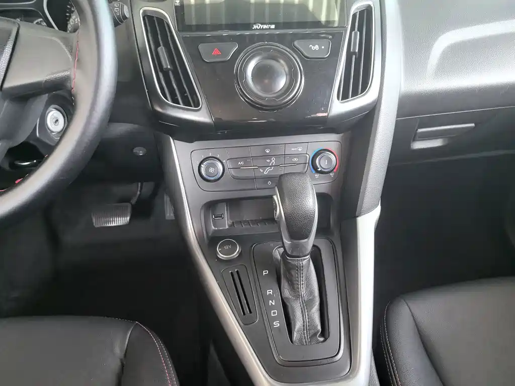 Ford Focus — миниатюра 14