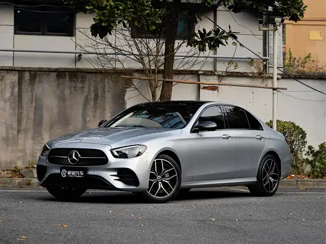 MERCEDES BENZ E CLASS