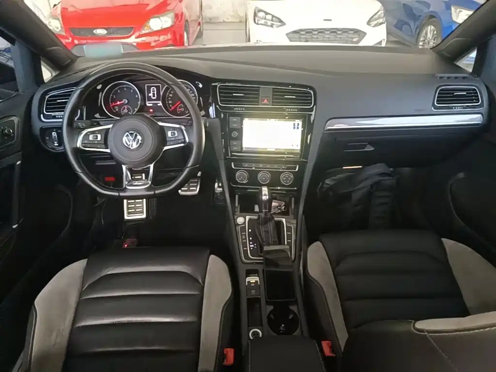 Volkswagen Golf — миниатюра 10