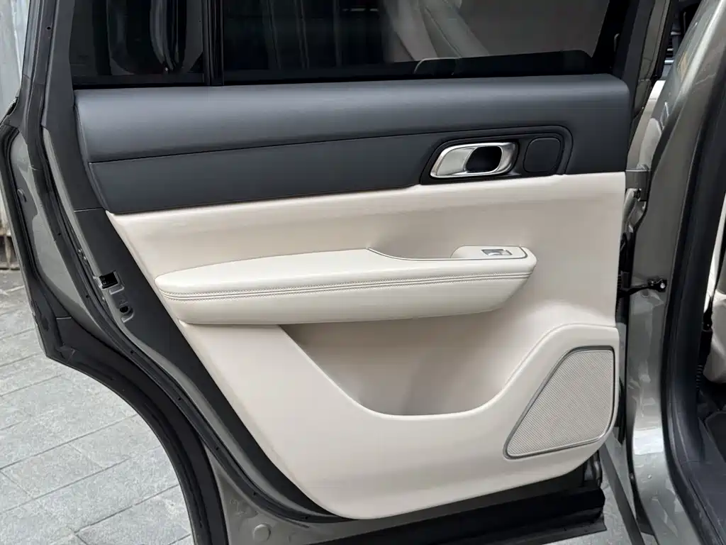 Li Auto Li ONE — миниатюра 15