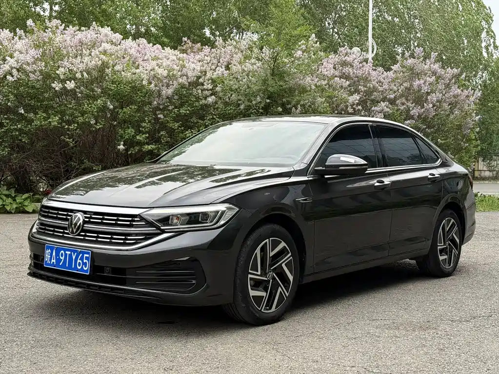 Volkswagen Sagitar 2022