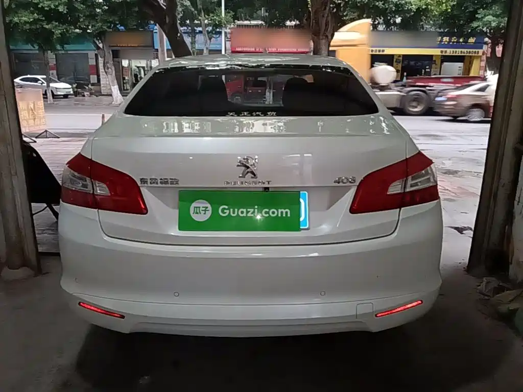 Peugeot 408 — миниатюра 6