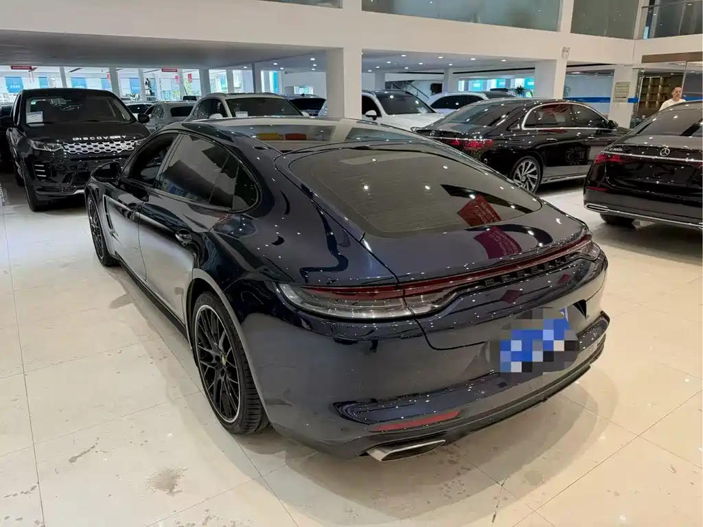 Porsche Panamera — миниатюра 6