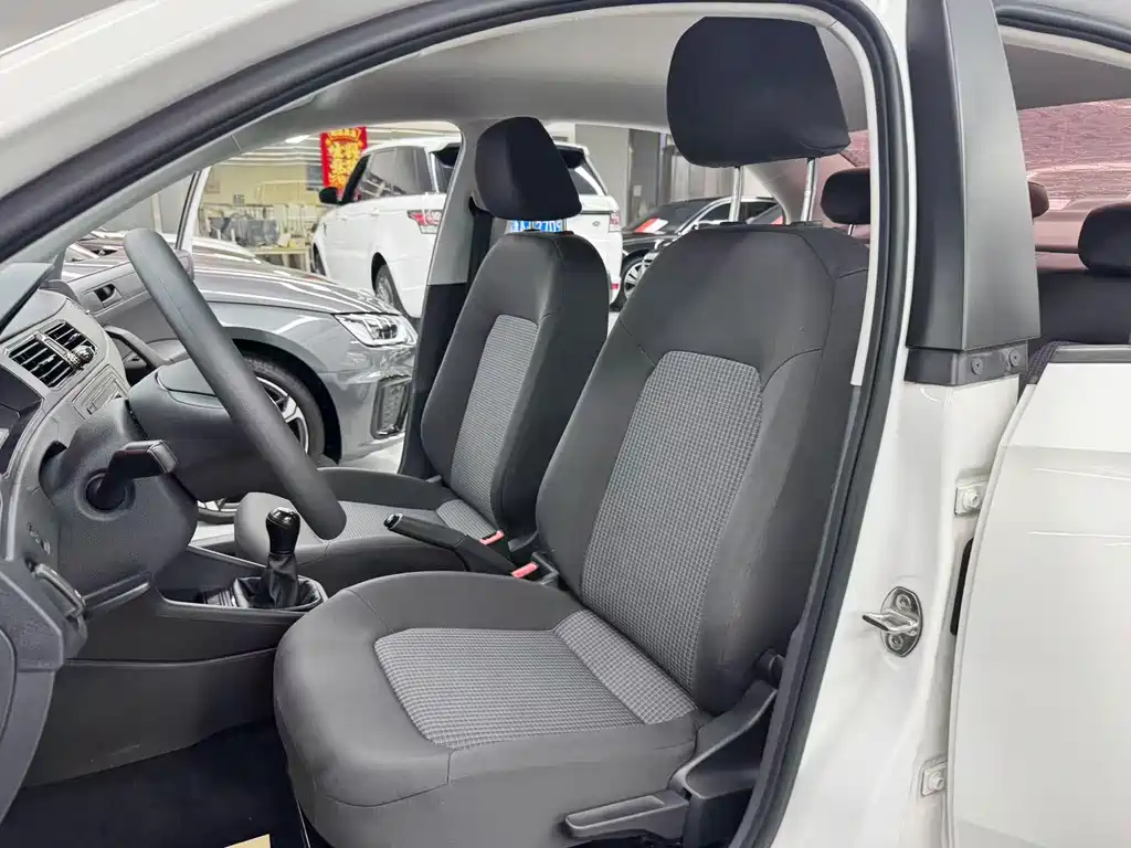 Volkswagen Santana — миниатюра 14