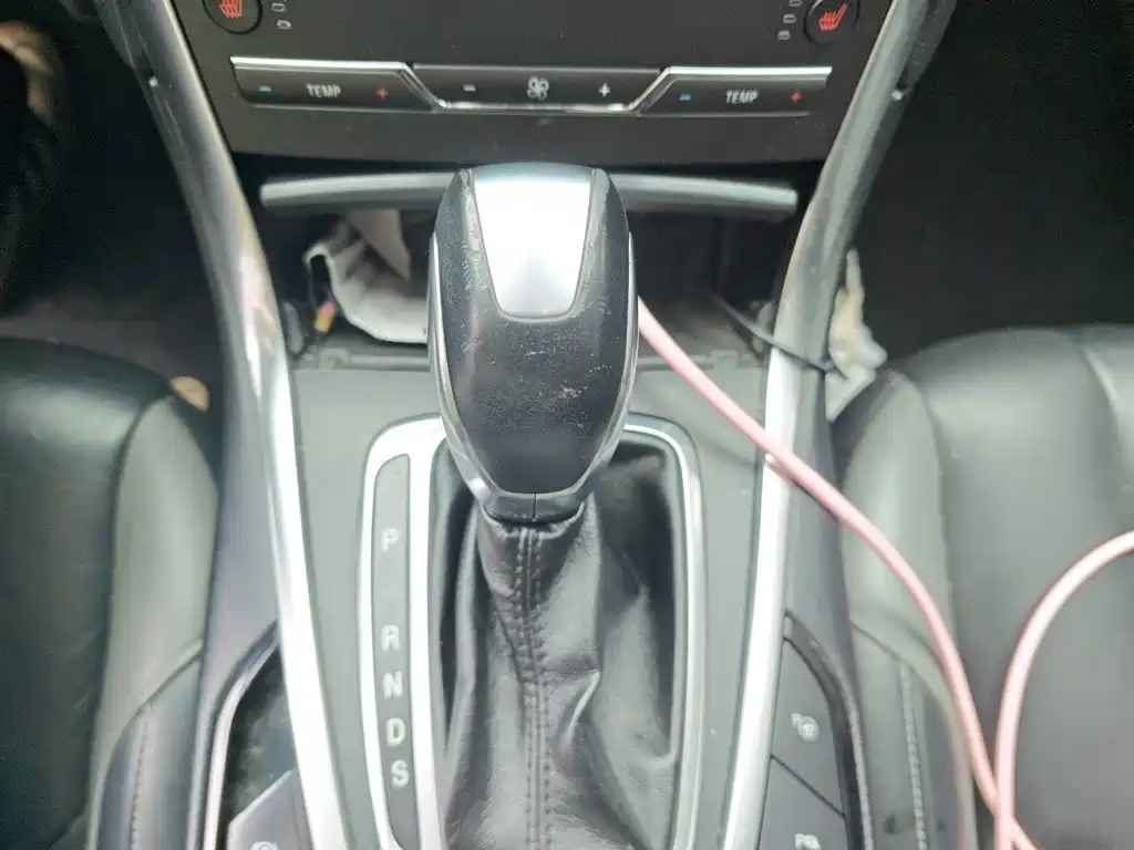 Ford Edge — миниатюра 15
