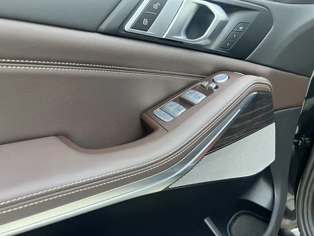 BMW X5 — миниатюра 10