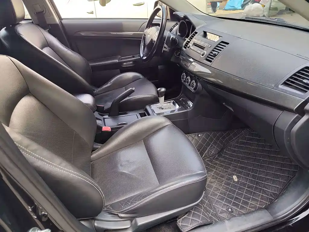 Mitsubishi Lancer EX — миниатюра 3