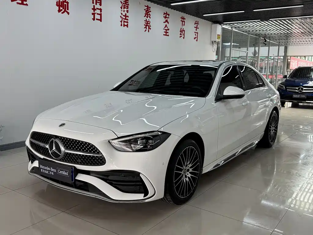 Mercedes-Benz C-Class 2022