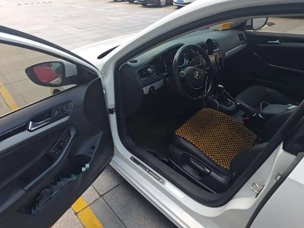 Volkswagen Sagitar — миниатюра 21