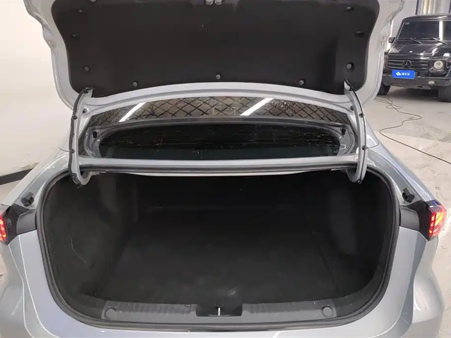 GEELY GALAXY GALAXY L6