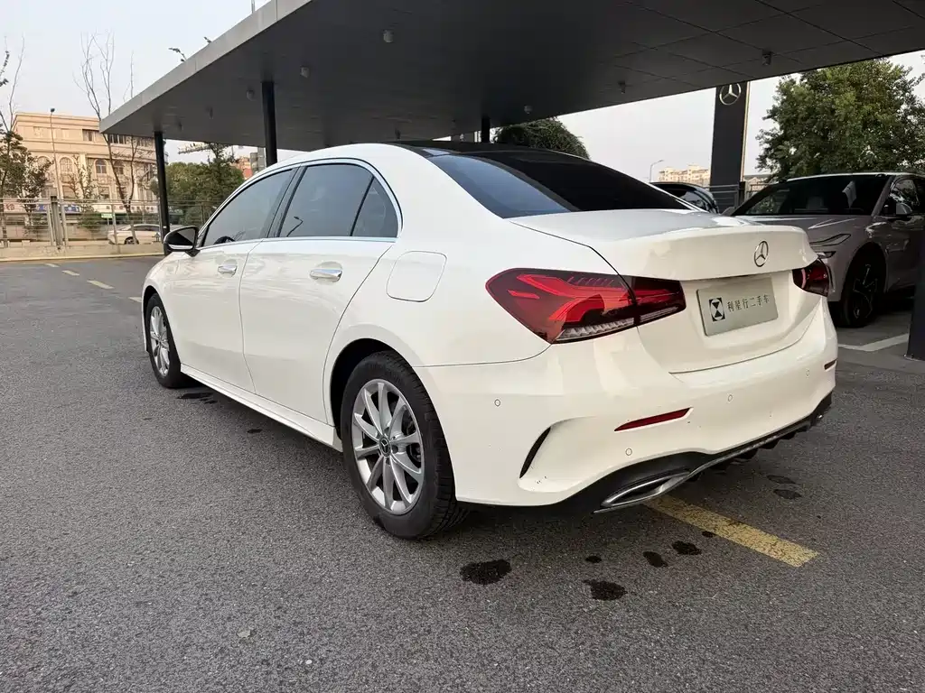 Mercedes-Benz A-Class — миниатюра 8