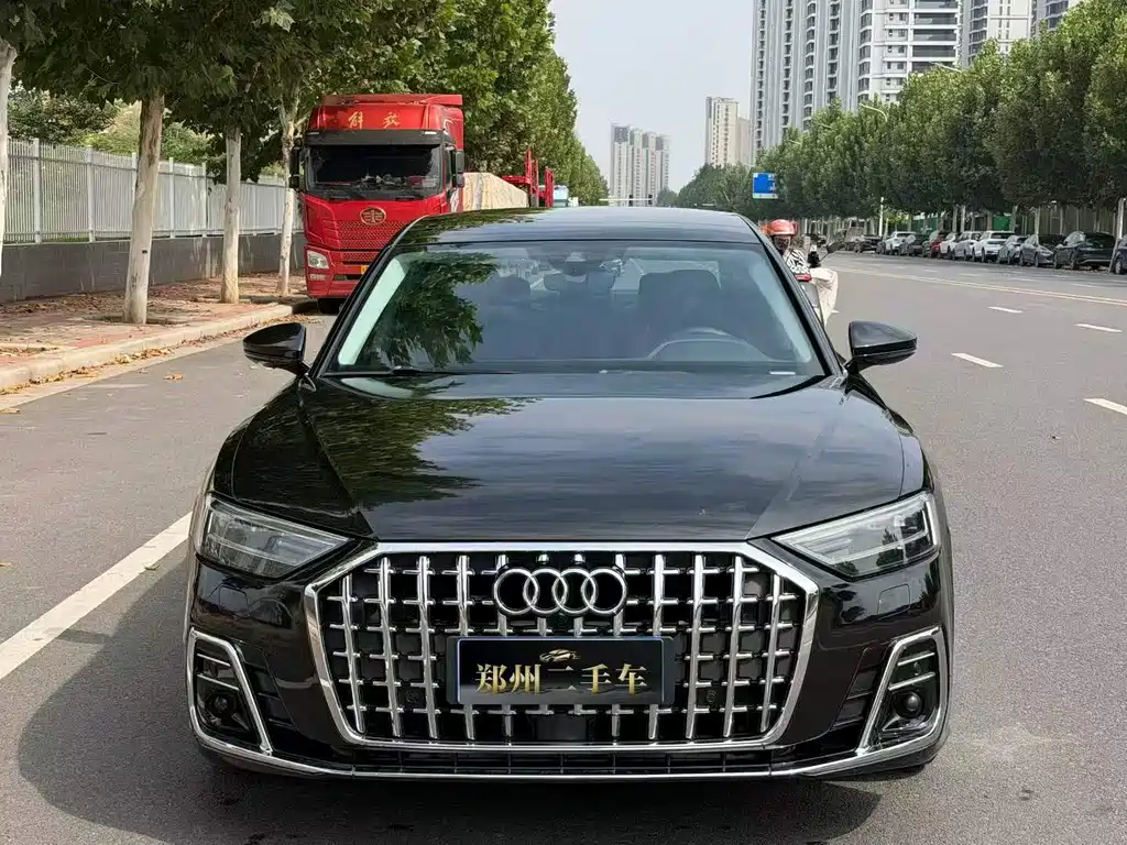 Audi A8 — миниатюра 2