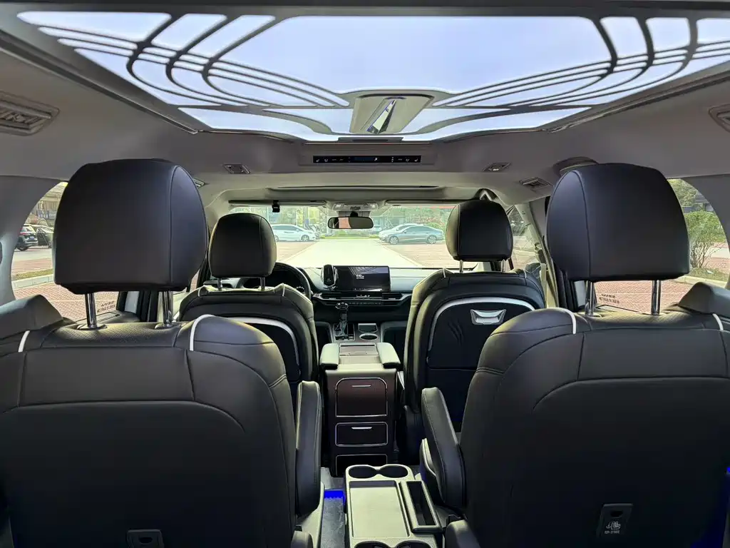 Toyota Sienna — миниатюра 5