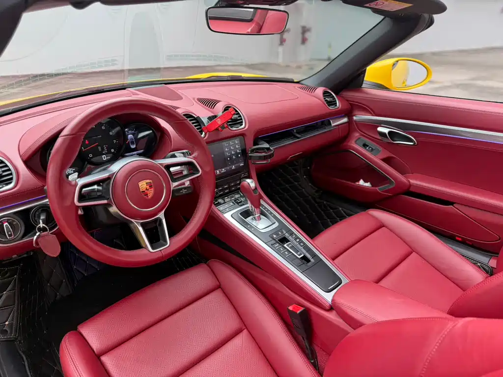Porsche 718 2022 Boxster T 2.0T
