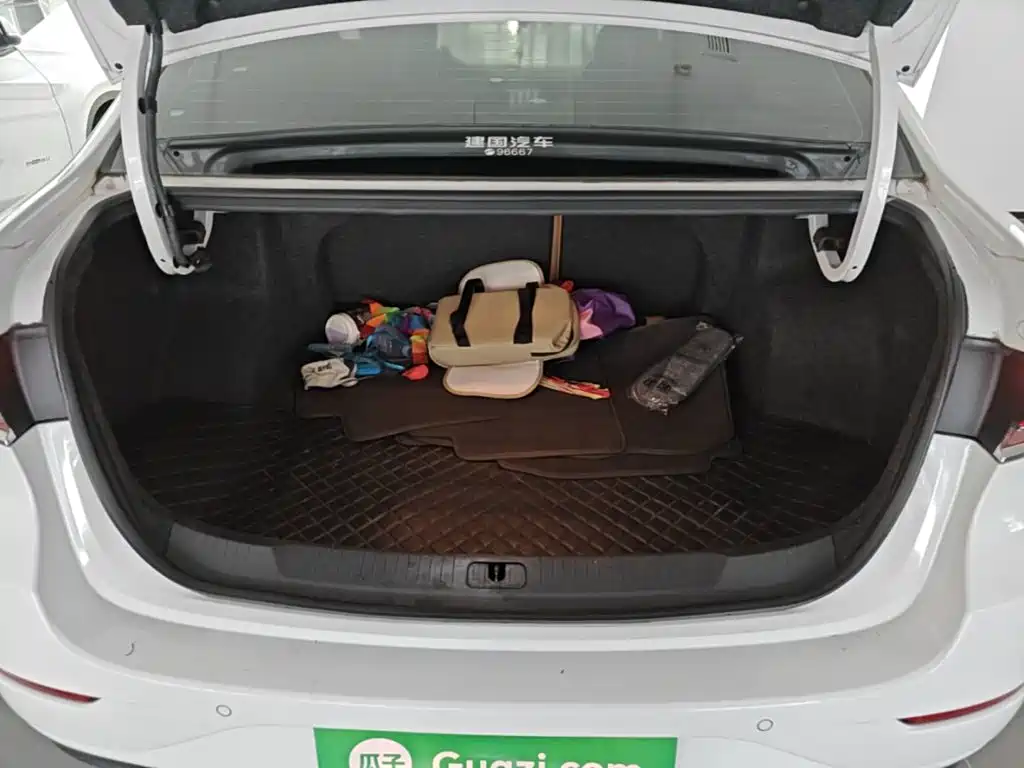 Buick Excelle — миниатюра 19