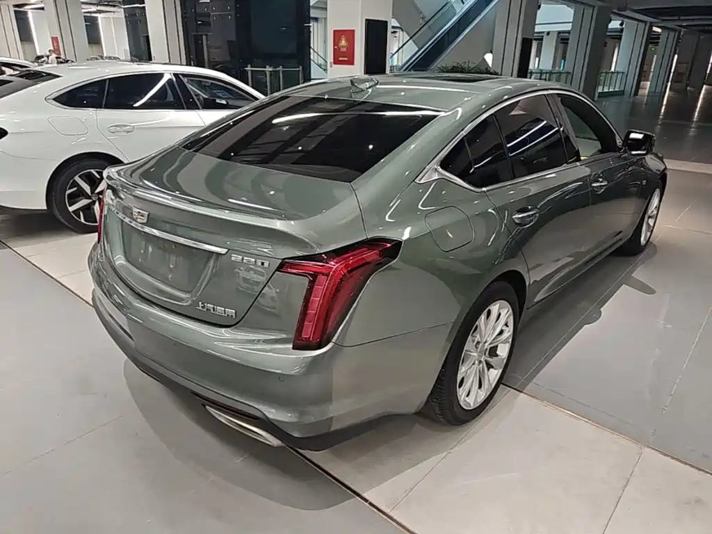 Cadillac CT5 — миниатюра 7