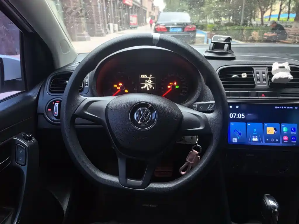 Volkswagen Polo — миниатюра 3