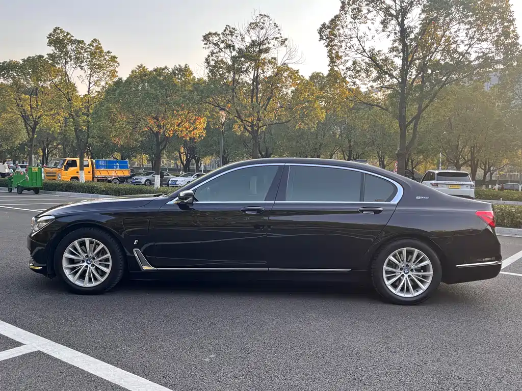 BMW 7 SERIES NEW ENERGY
