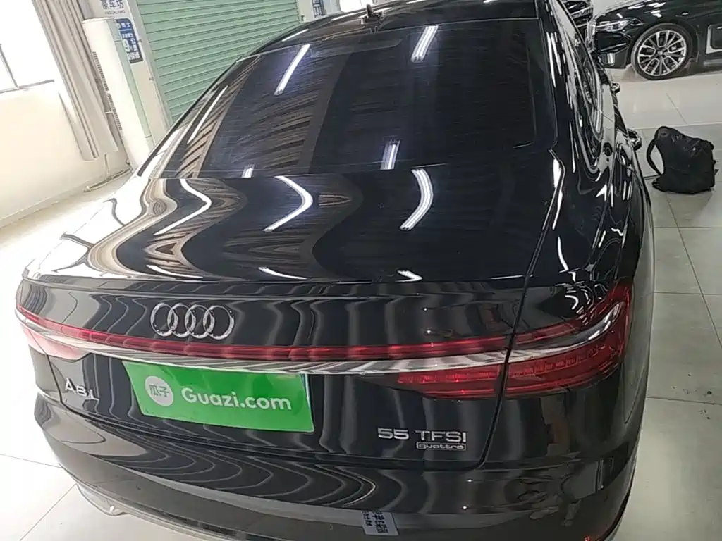 Audi A8 — миниатюра 6