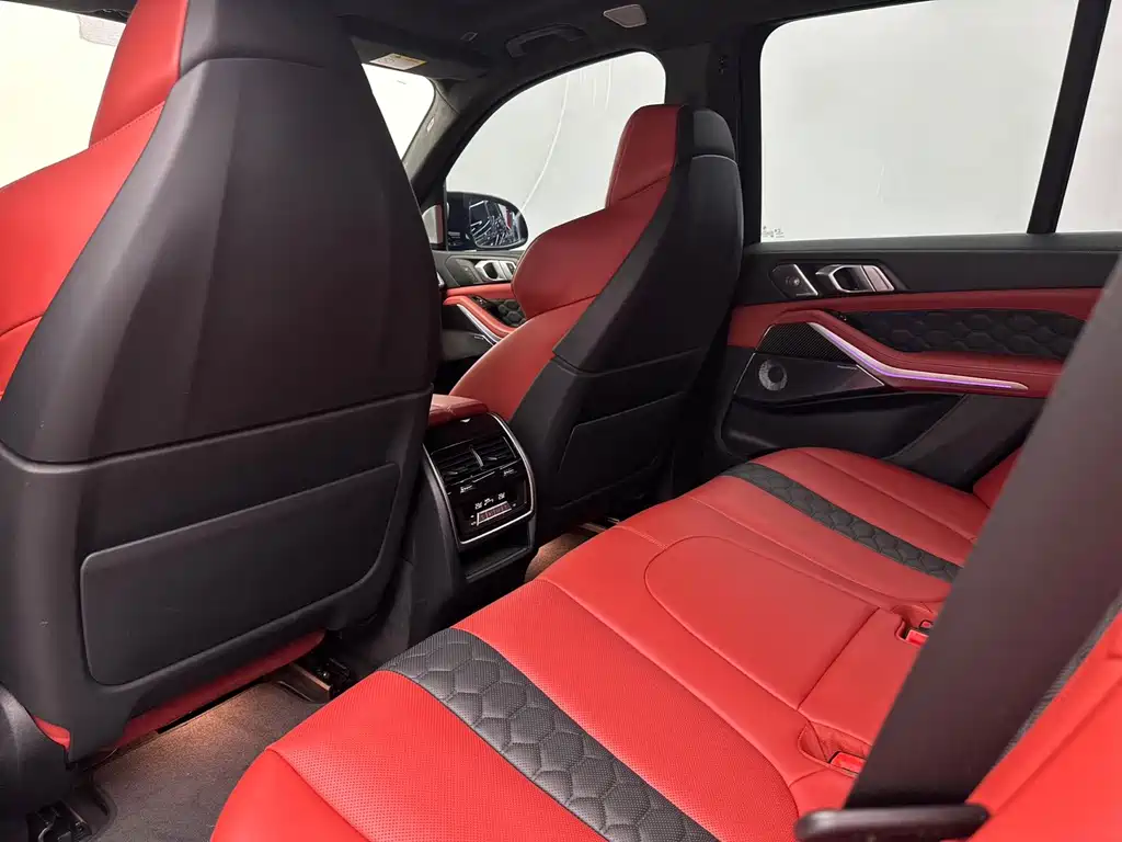 BMW X5 M — миниатюра 7