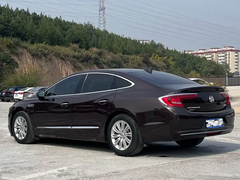 Buick LaCrosse — миниатюра 6