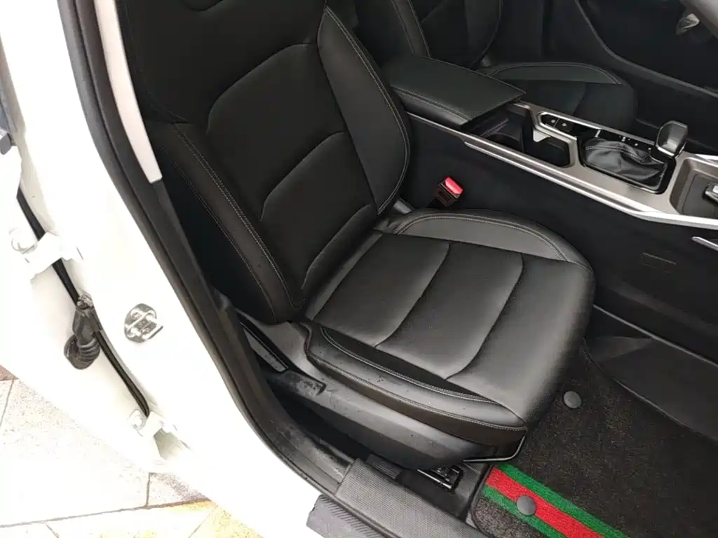 Geely Emgrand — миниатюра 25