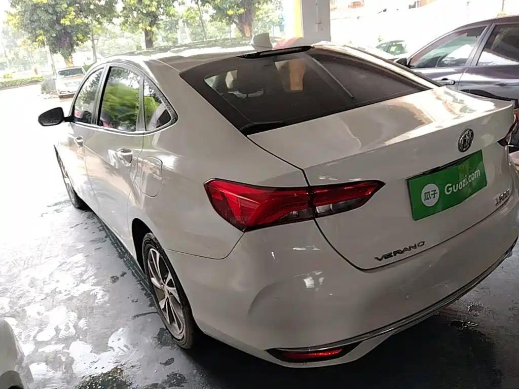 Buick Verano — миниатюра 5
