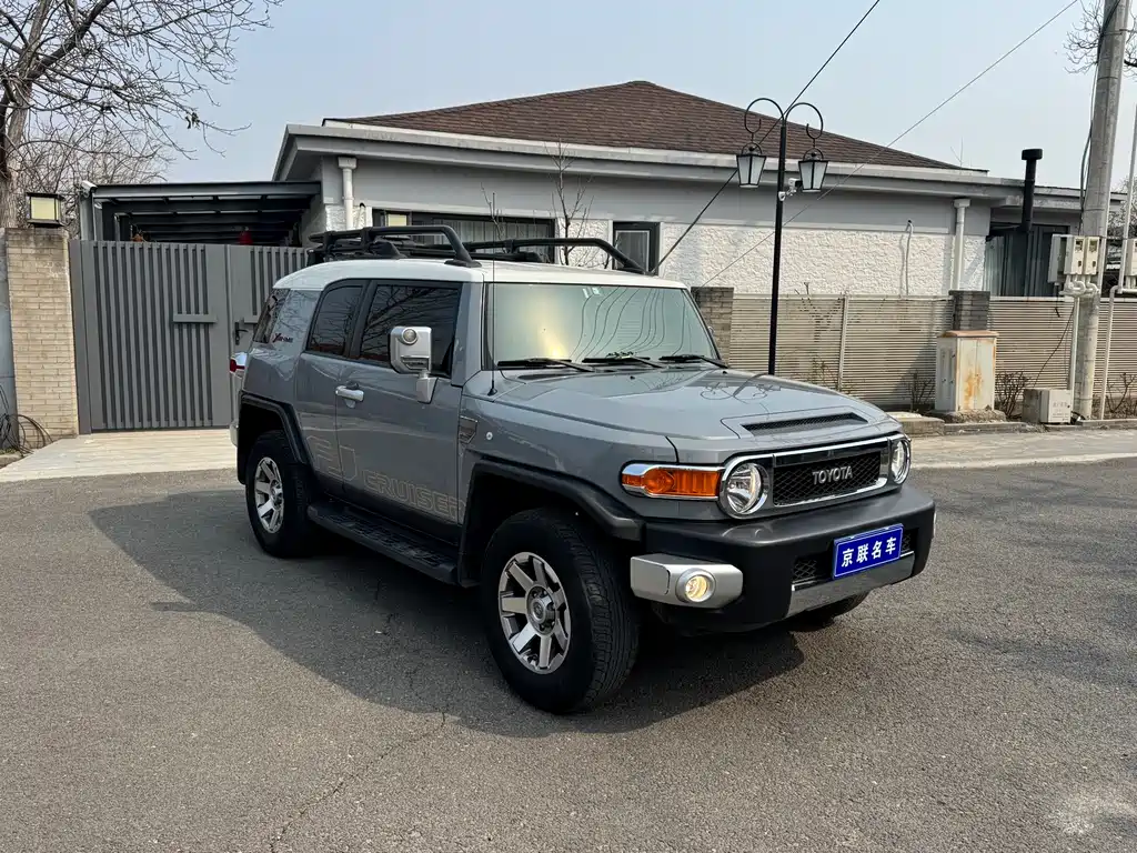 Toyota FJ Cruiser FJ 2019 4.0L AT