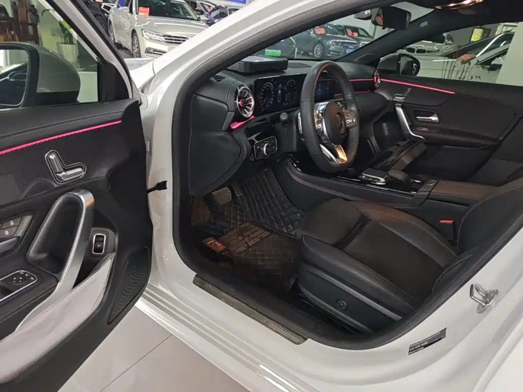 Mercedes-Benz A-Class — миниатюра 16
