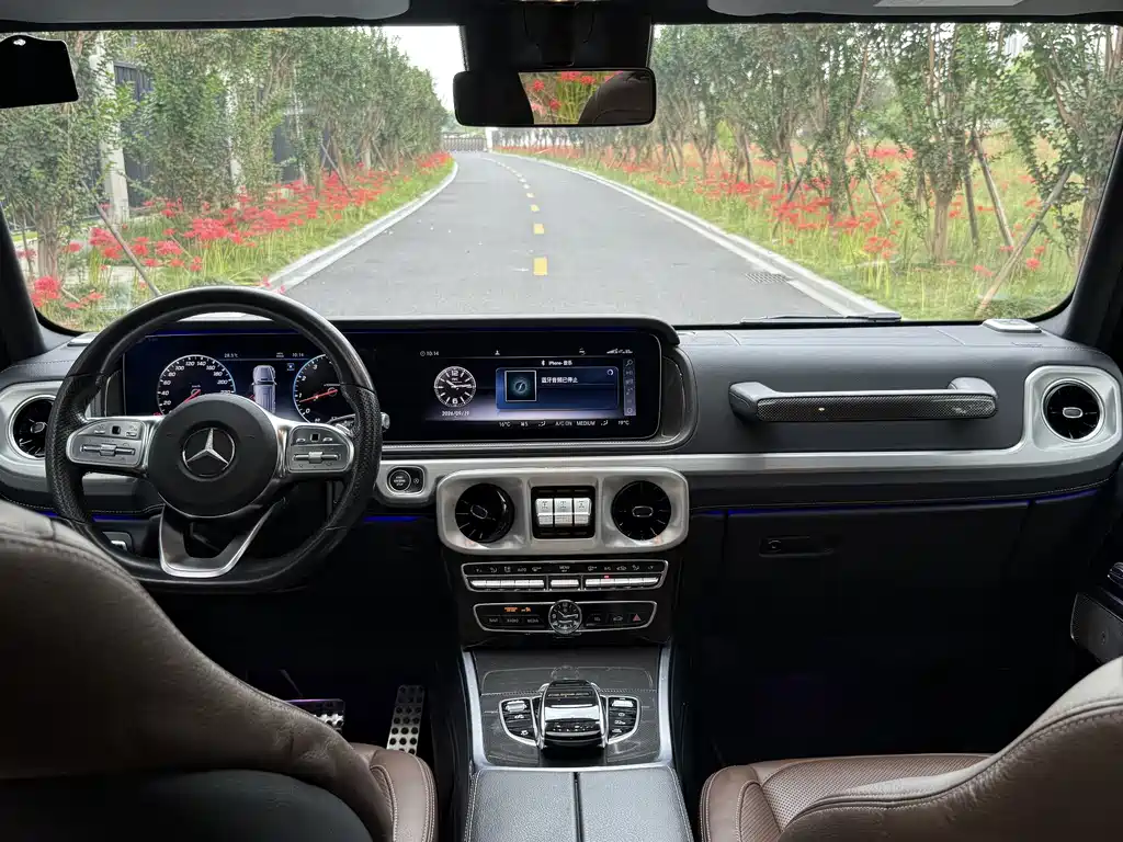 Mercedes-Benz G-Class — миниатюра 2