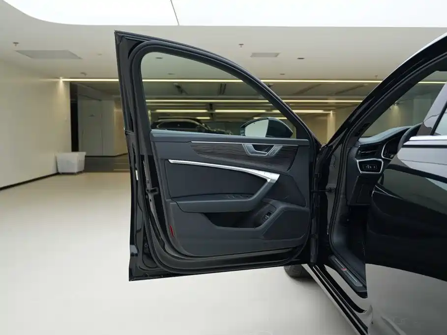 Audi A6L — миниатюра 15