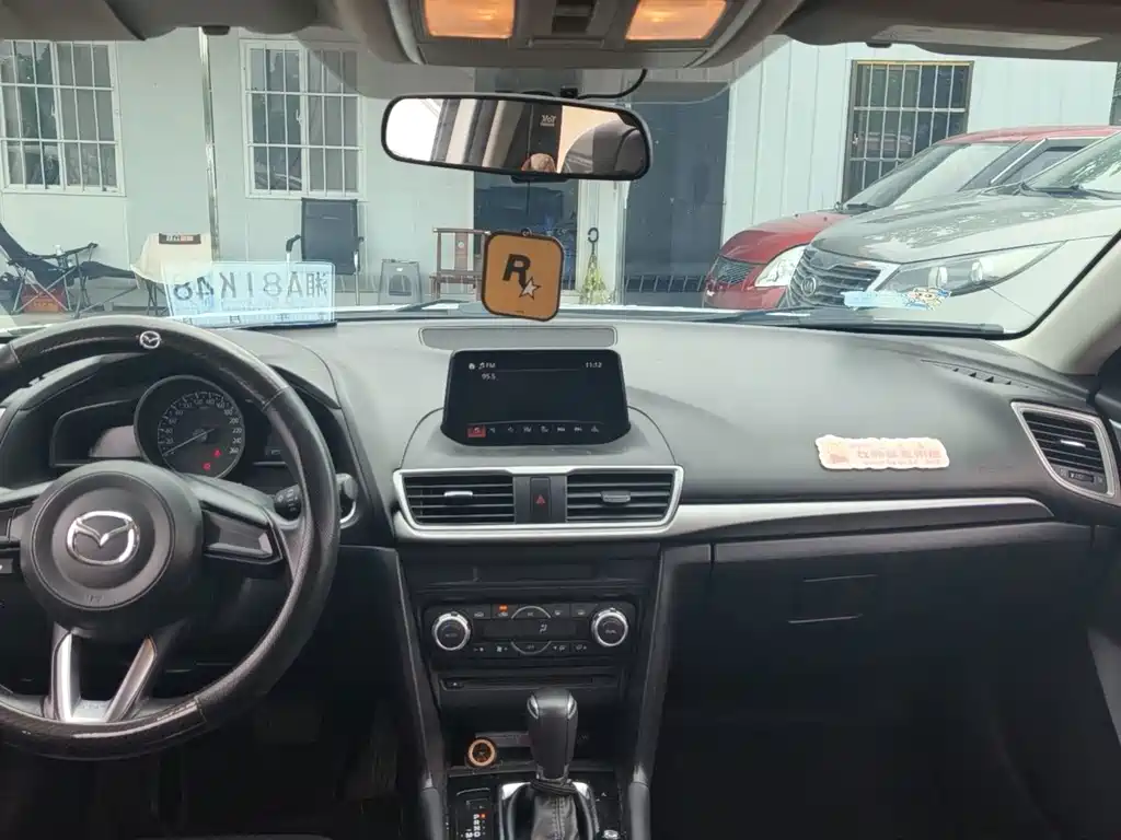 Mazda 3 Axela — миниатюра 2