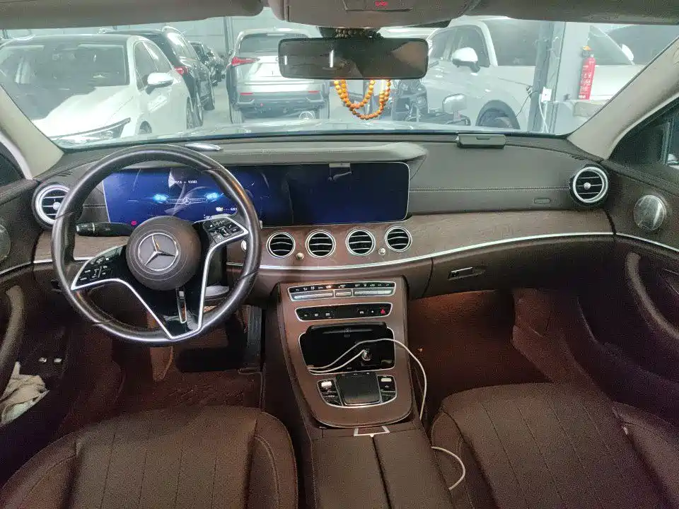Mercedes-Benz E-Class New Energy — миниатюра 4