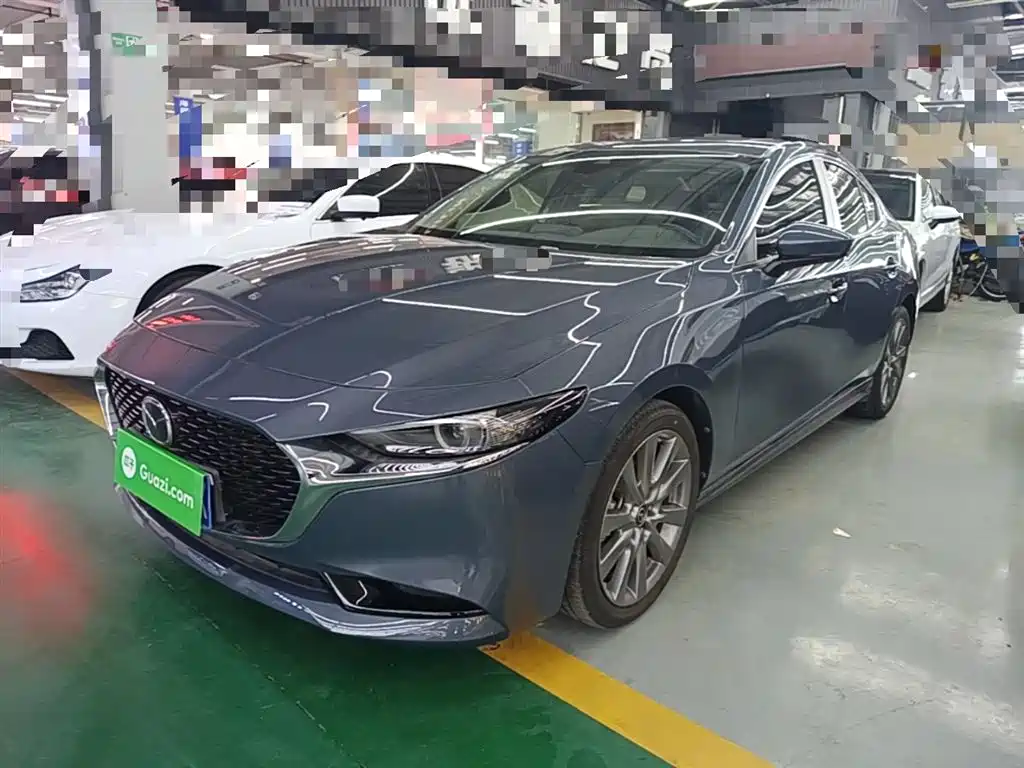 Mazda 3 Axela 2024