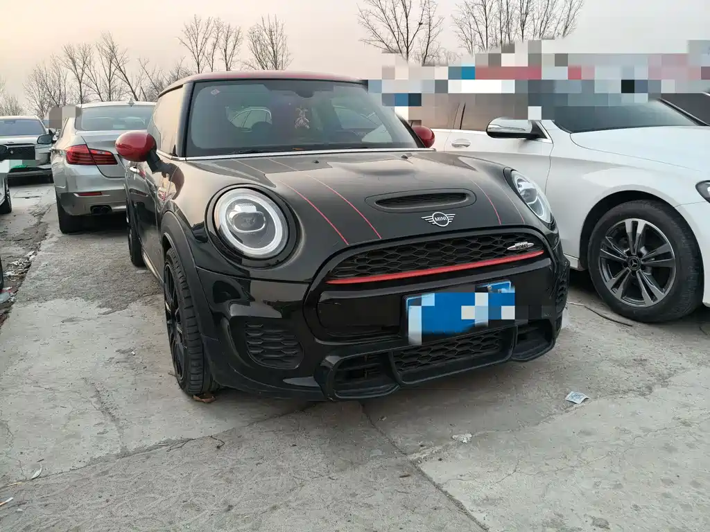 MINI JCW