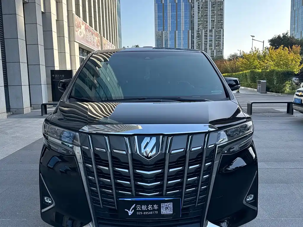 Toyota Alphard — миниатюра 2