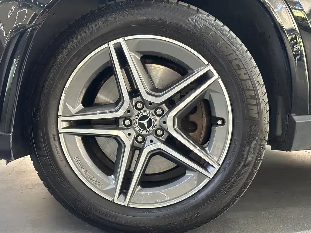 Mercedes-Benz GLE (Import) — миниатюра 11
