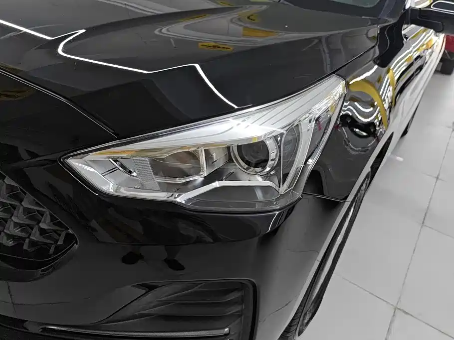 Haval M6 — миниатюра 5