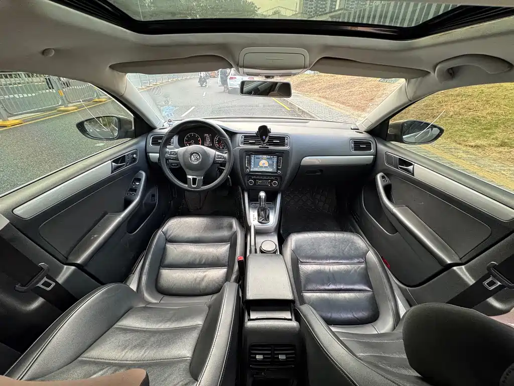 Volkswagen Sagitar — миниатюра 11