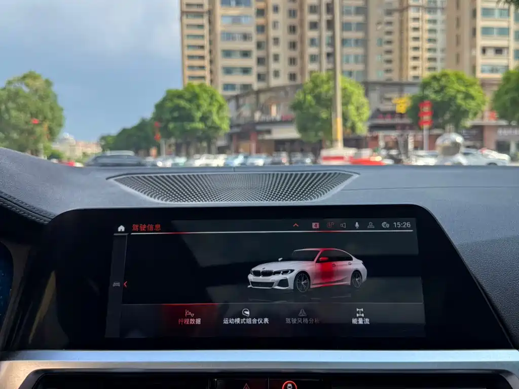 BMW 3 Series — миниатюра 18