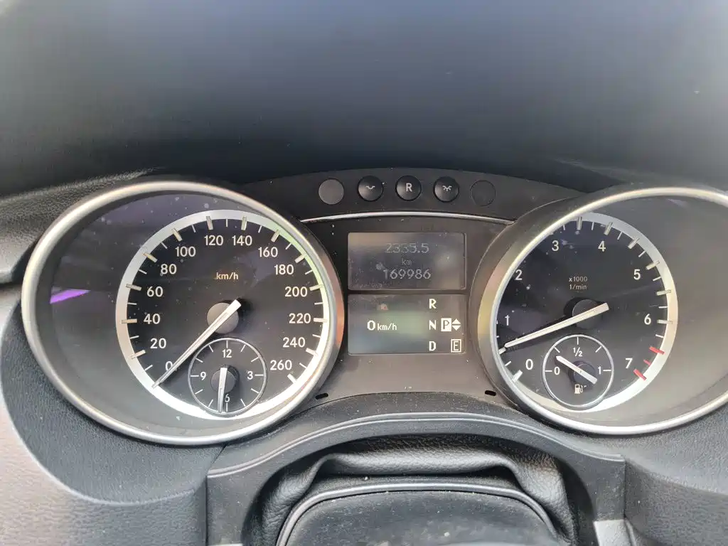 Mercedes-Benz R-Class — миниатюра 7