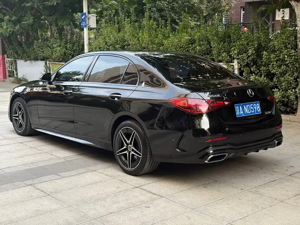 Mercedes-Benz C-Class — миниатюра 8