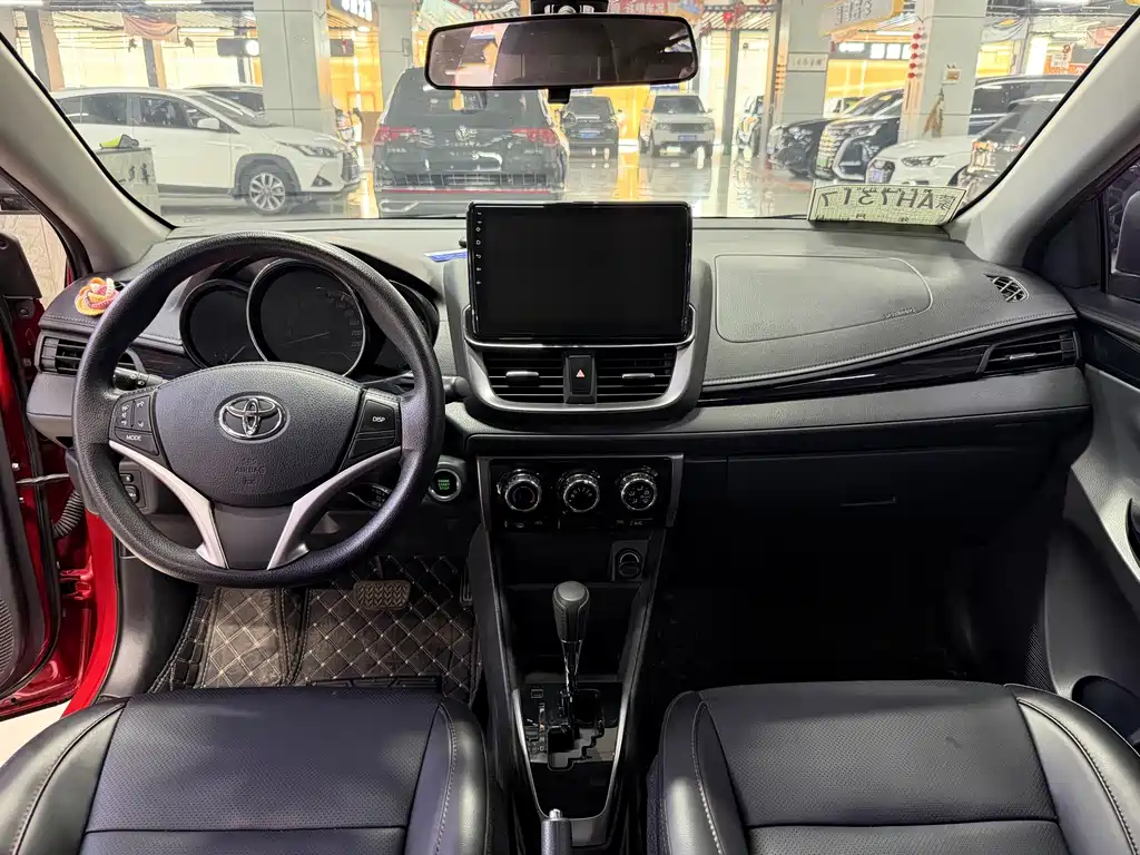 Toyota Yaris L — миниатюра 6