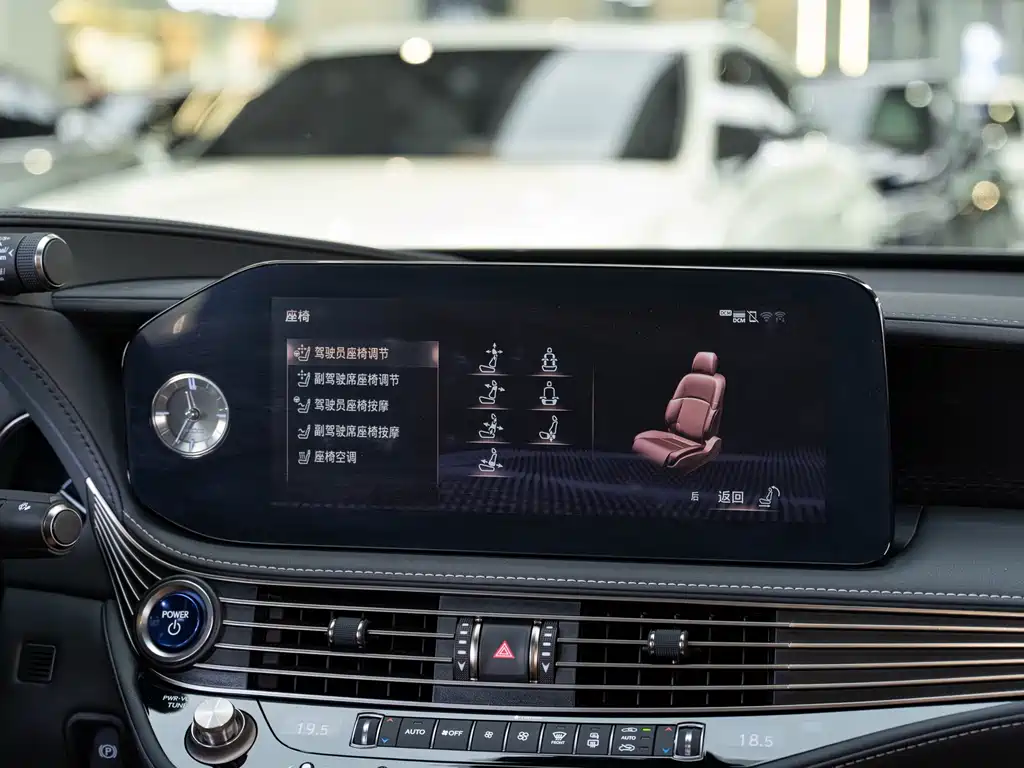 Lexus LS — миниатюра 16
