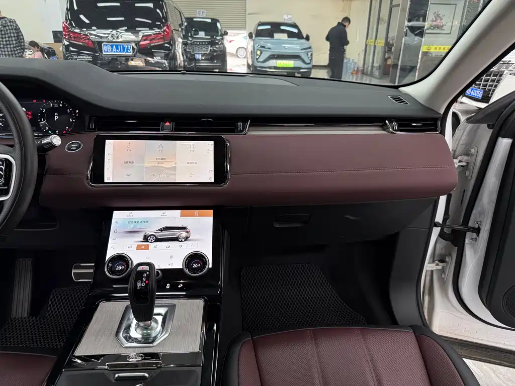 LAND ROVER RANGE ROVER AURORA