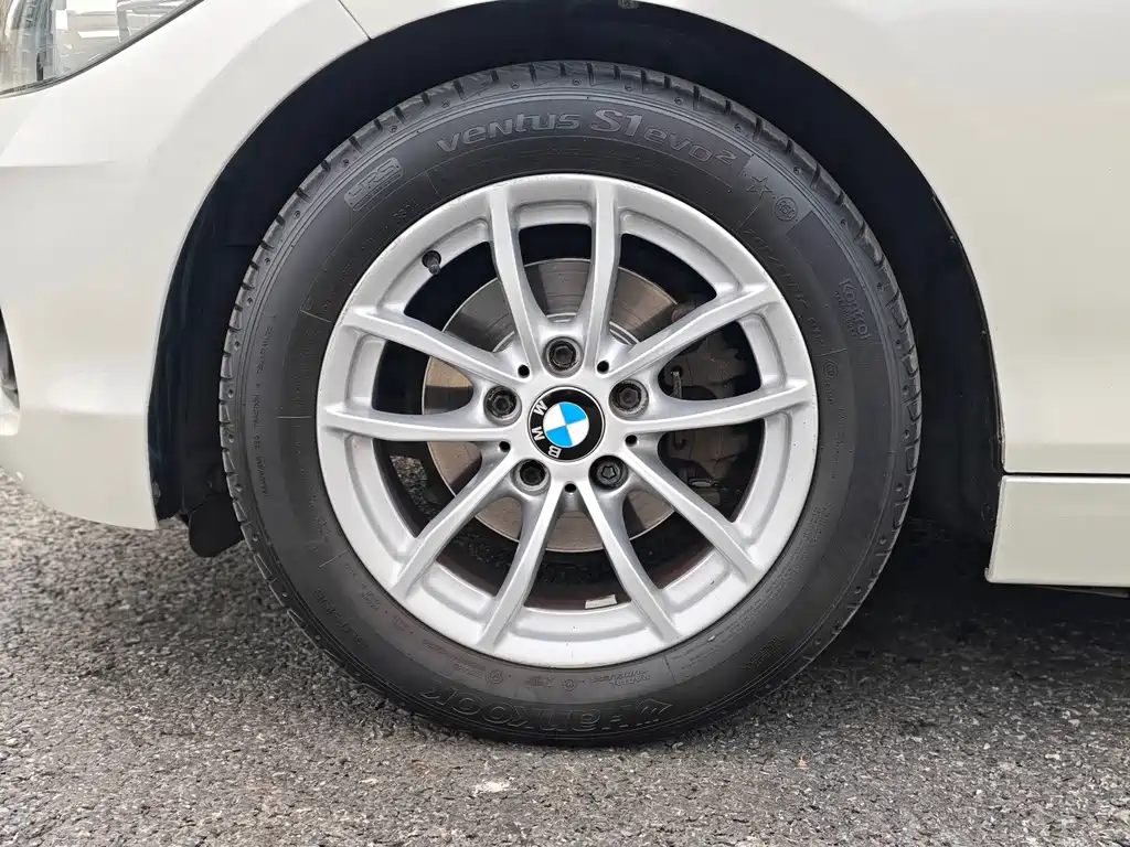 BMW 1 Series (Import) — миниатюра 21